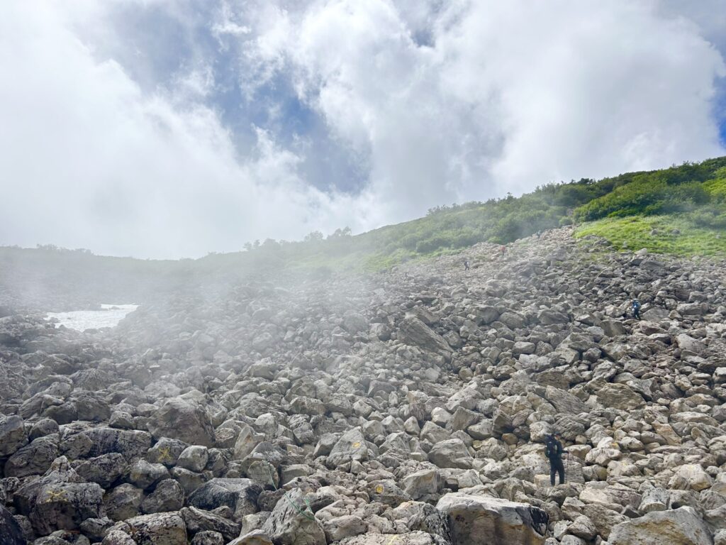 栂池から白馬大池までの登山道の様子