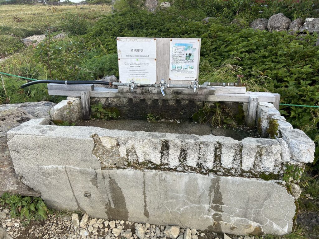 白馬大池山荘の水場