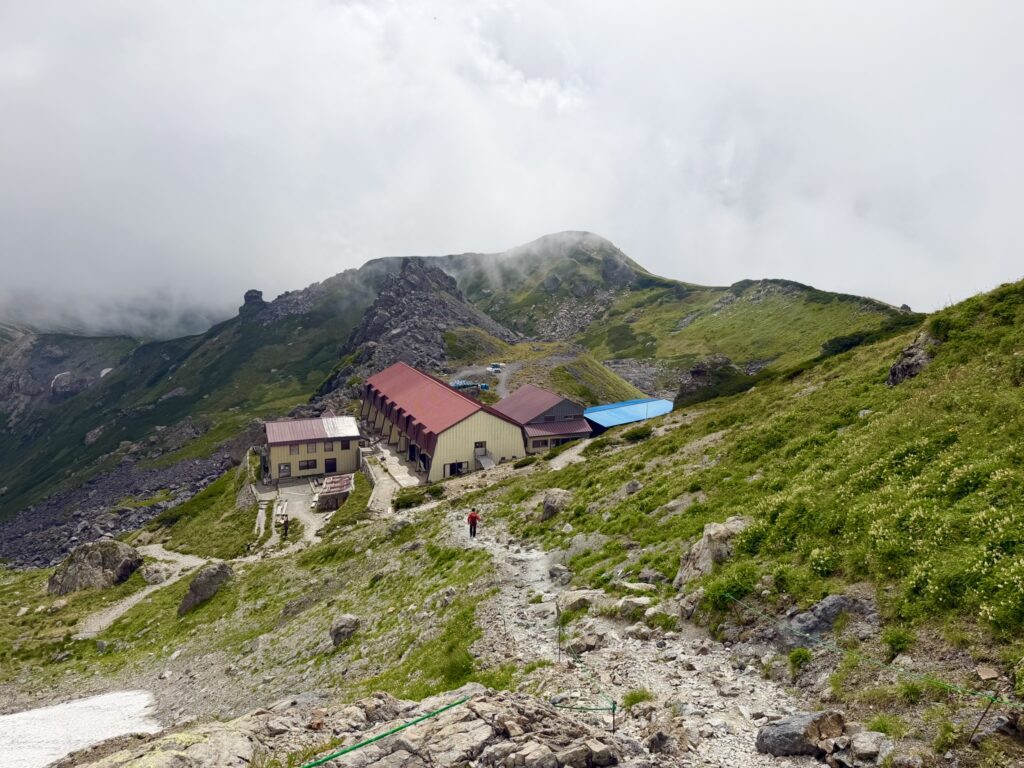 白馬岳頂上宿舎