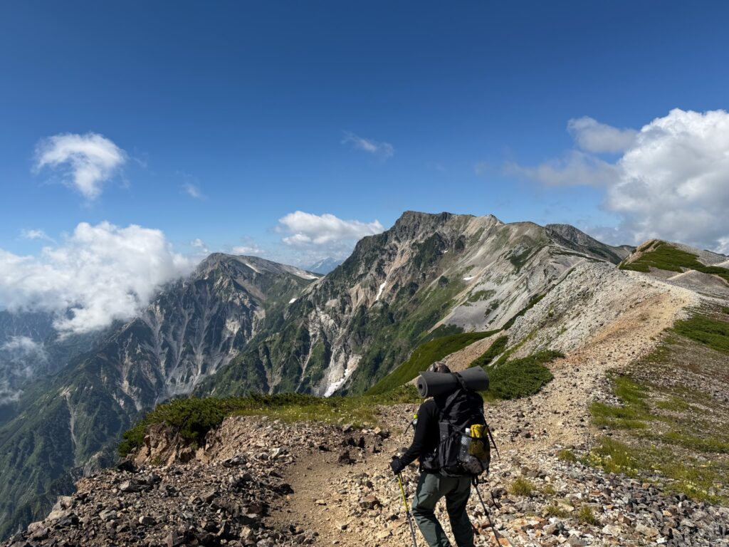 白馬岳に向かう登山道